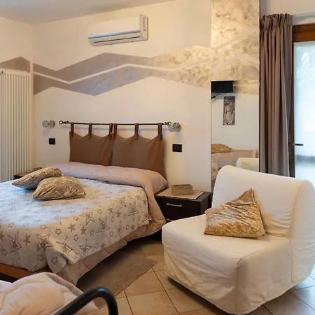 فندق مبيت وإفطار La Casa Del Grillo 1