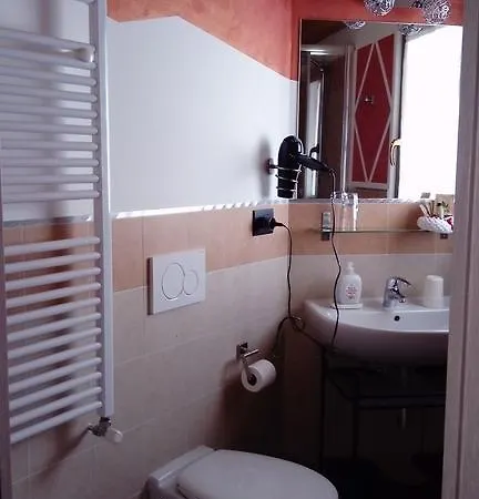 La Casa Del Grillo 1 Bed & Breakfast *