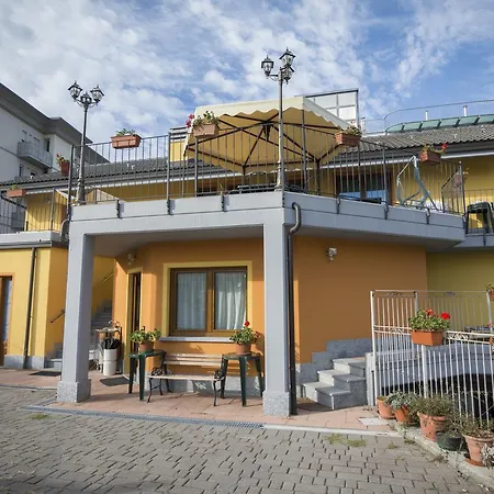 La Casa Del Grillo 1 Panzió
